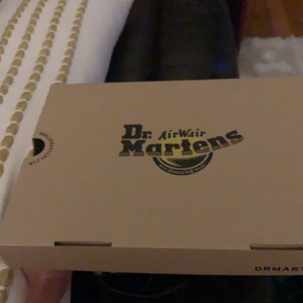 Dr Martens women’s/girls black patent boots